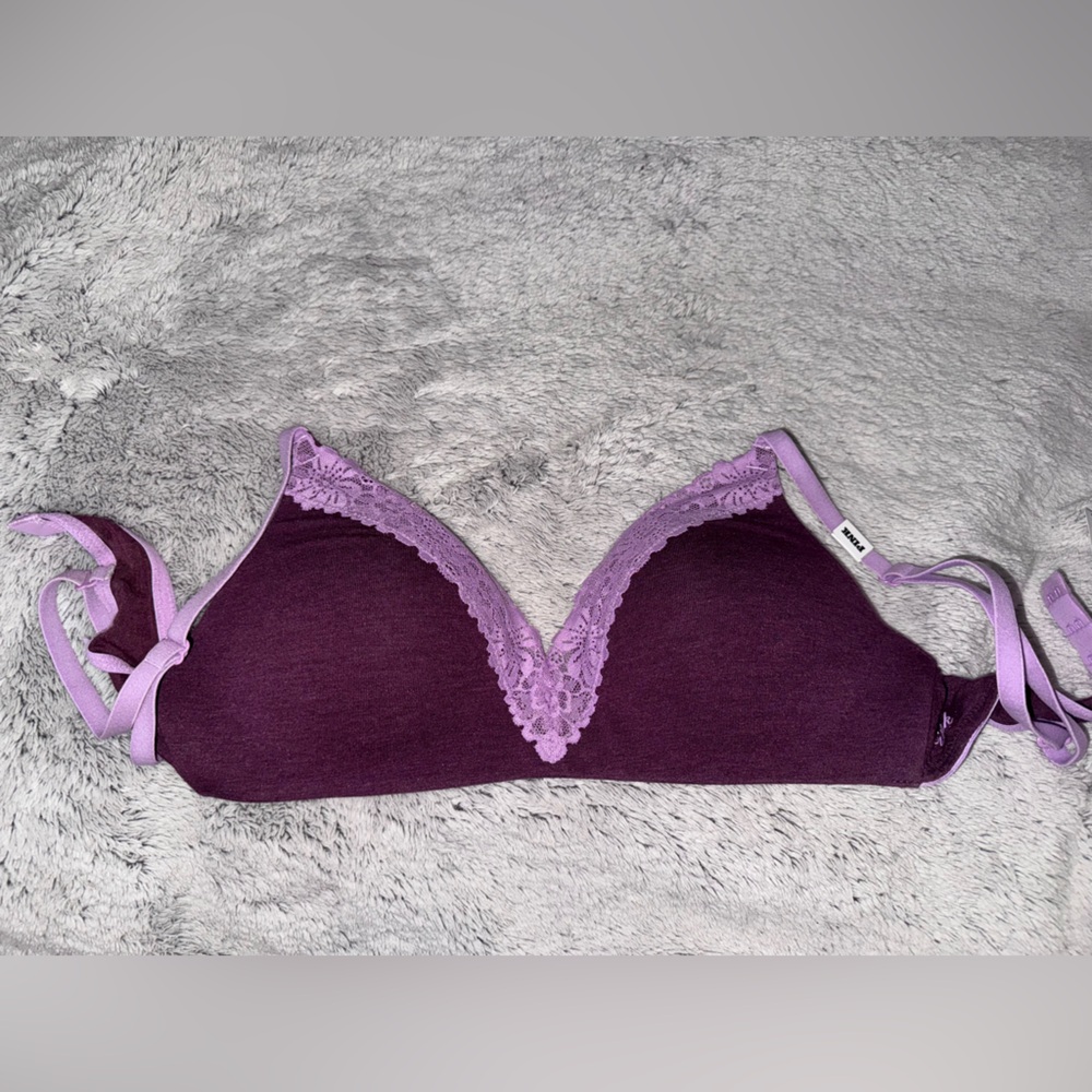 PINK Victoria's Secret Tzuyu bra